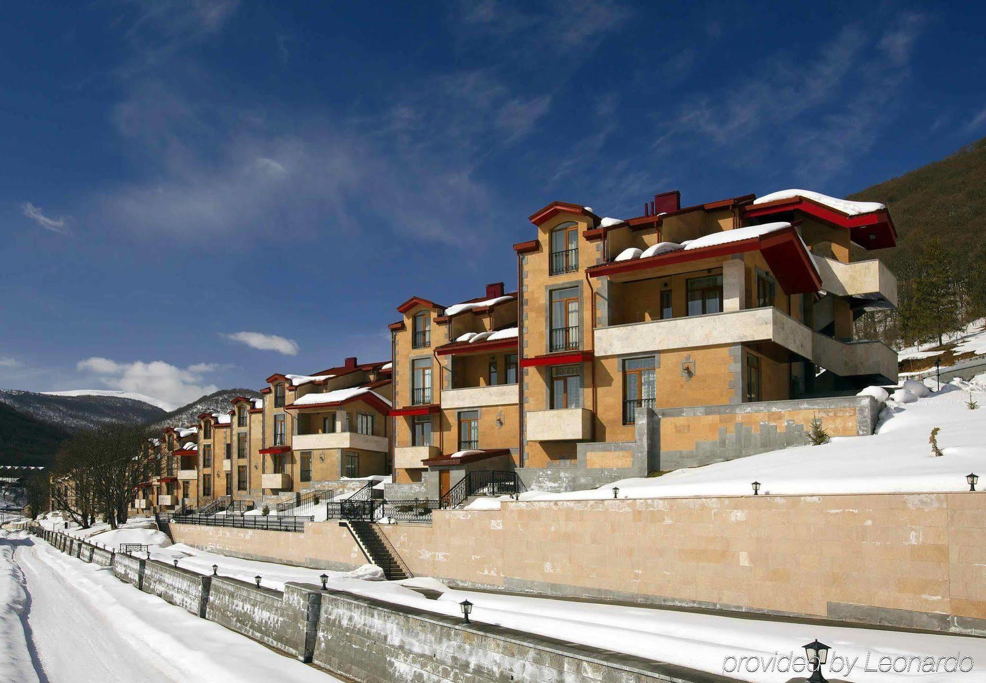 Tsaghkadzor Marriott Hotel Exteriör bild