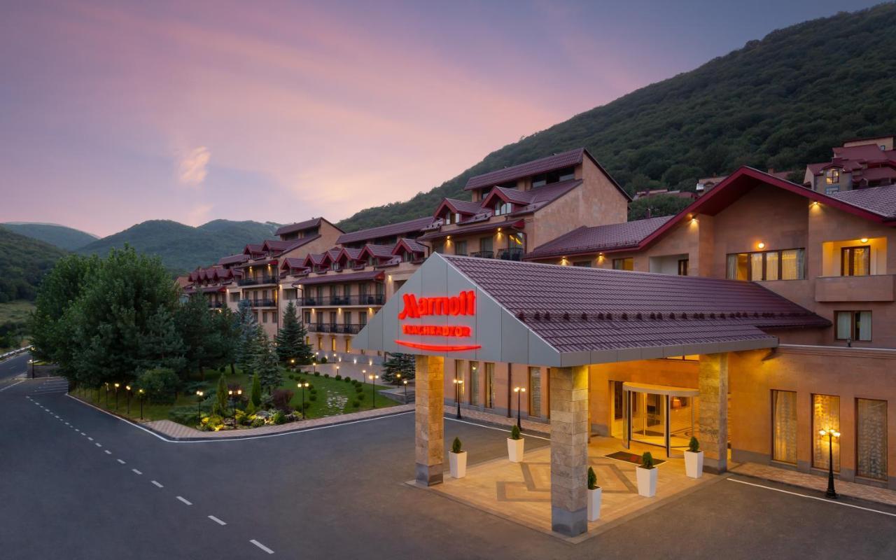 Tsaghkadzor Marriott Hotel Exteriör bild