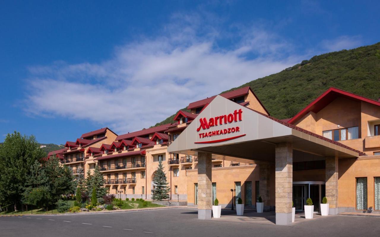 Tsaghkadzor Marriott Hotel Exteriör bild
