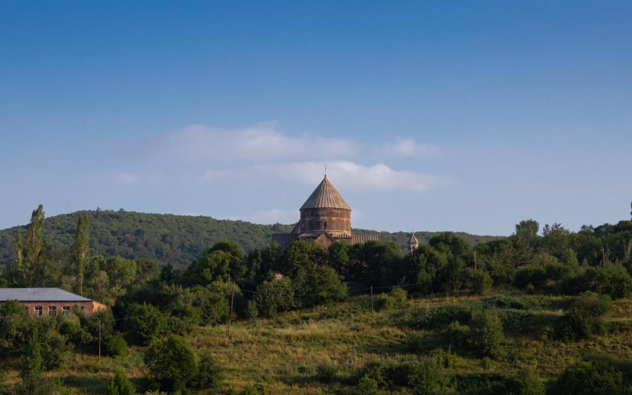 Tsaghkadzor Marriott Hotel Exteriör bild